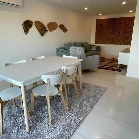 Apartamento Duplo Com Casa De Banho Exclusiva No Oporto