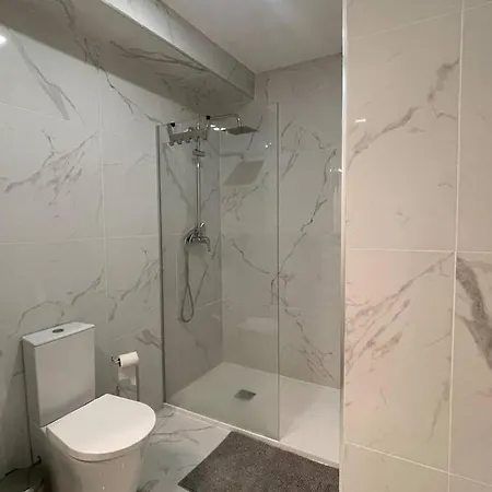 Apartamento Duplo Com Casa De Banho Exclusiva No